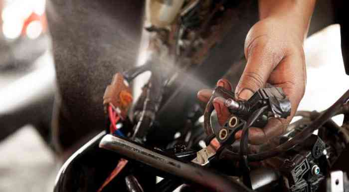 How to clean fuel injectors without removing them Fuel injector cleaning tips