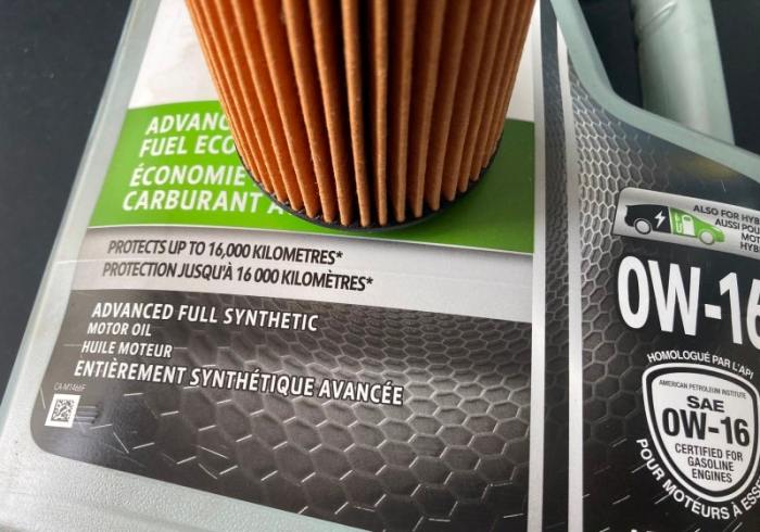 Synthetic Oil vs Regular Oil: Which One to Use? - Used Car Toronto Synthetic Oil vs Regular Oil: Which One to Use? - Used Car Toronto