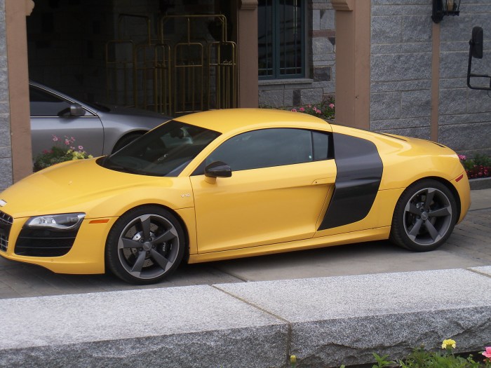 Porsche car PNG image